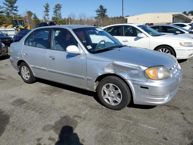 KMHCG45C15U603473 - 2005 HYUNDAI ACCENT GL SILVER photo 4