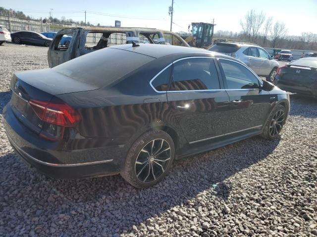 1VWDT7A30HC046056 - 2017 VOLKSWAGEN PASSAT R-LINE შავი ფოტო 3
