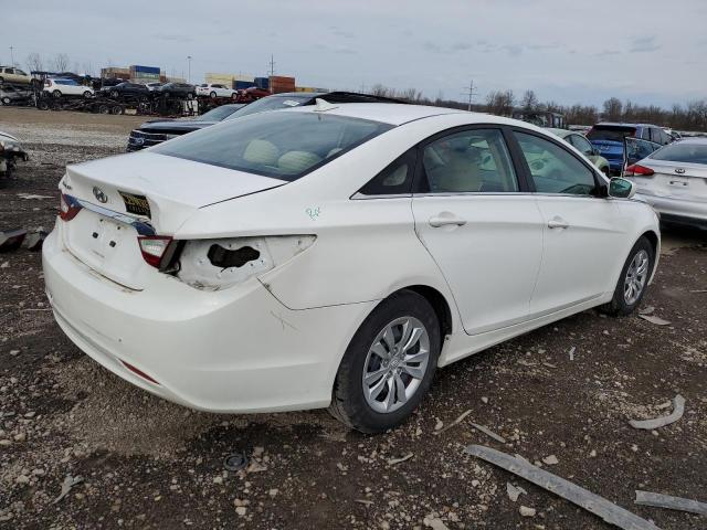 5NPEB4AC7CH491156 - 2012 HYUNDAI SONATA GLS WHITE photo 3