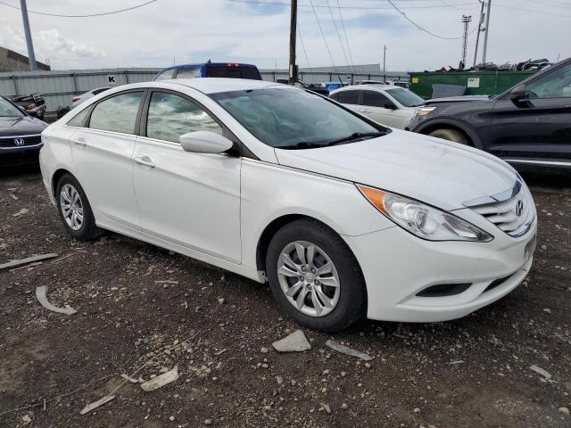 5NPEB4AC7CH491156 - 2012 HYUNDAI SONATA GLS WHITE photo 4