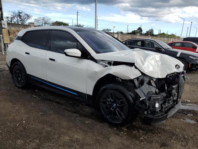 WB523CF02RCS04556 - 2024 BMW IX XDRIVE50 Ağ foto 4