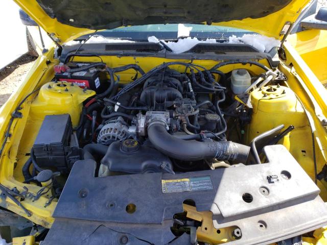 1ZVFT80N365136112 - 2006 FORD MUSTANG YELLOW photo 11