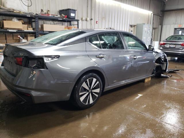 1N4BL4DV3NN315193 - 2022 NISSAN ALTIMA SV GRAY photo 3