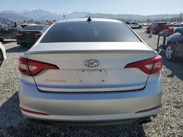 5NPE24AFXHH529805 - 2017 HYUNDAI SONATA SE SILVER photo 6