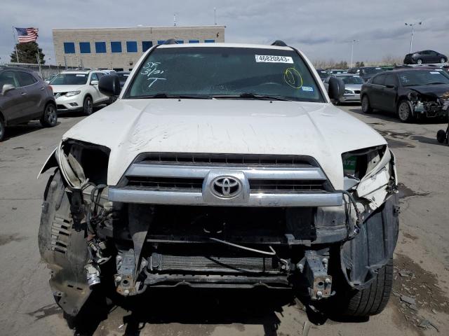 JTEBU14R250073143 - 2005 TOYOTA 4 RUNNER SR5 WHITE photo 5