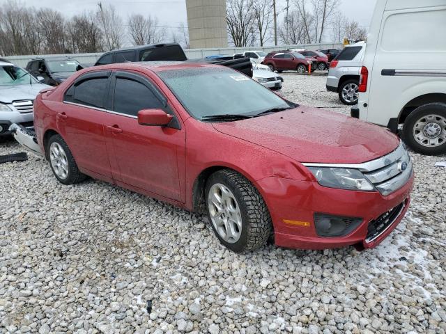 3FAHP0HA3BR317808 - 2011 FORD FUSION SE RED photo 4