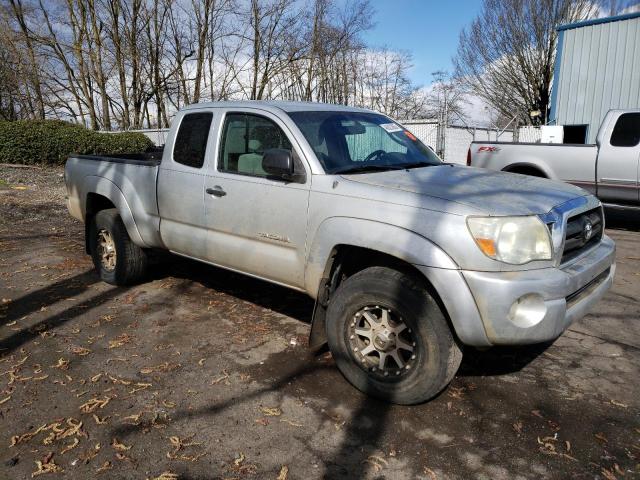 5TETU62NX8Z592547 - 2008 TOYOTA TACOMA PRERUNNER ACCESS CAB SILVER photo 4