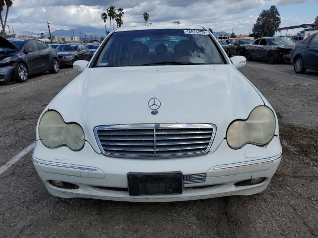 WDBRF61J01F013702 - 2001 MERCEDES-BENZ C 240 WHITE photo 5