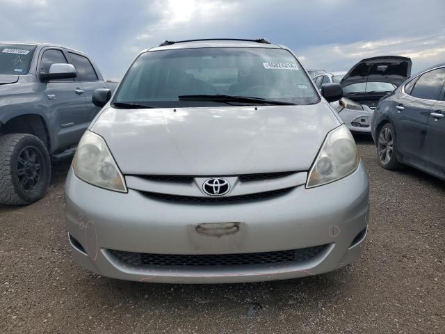 5TDZK23CX8S158230 - 2008 TOYOTA SIENNA CE SILVER photo 5