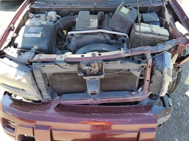 1GNDT13S442345318 - 2004 CHEVROLET TRAILBLAZE LS MAROON photo 11