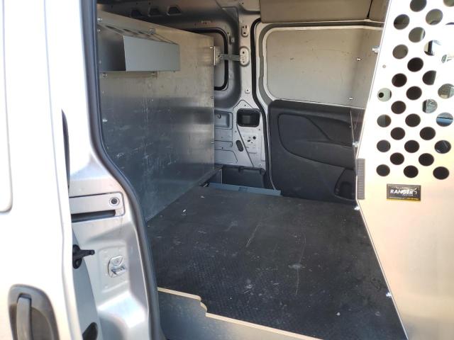 ZFBERFBBXJ6L68846 - 2018 RAM PROMASTER SLT Сріблястий фото 11