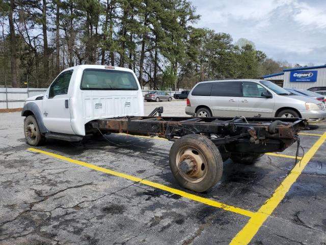 1FDUF5GT1BEC42326 - 2011 FORD F550 SUPER DUTY WHITE photo 2