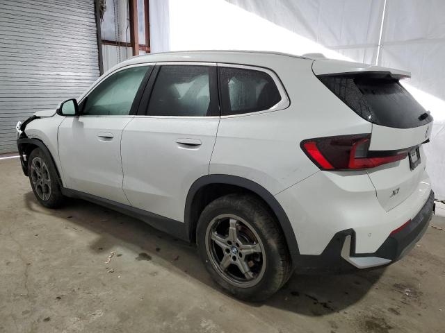 WBX73EF07P5W61812 - 2023 BMW X1 XDRIVE28I WHITE photo 2