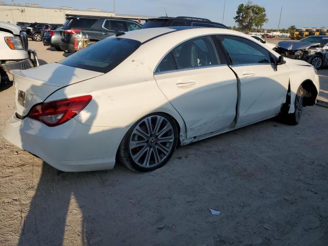 WDDSJ4EB8JN606888 - 2018 MERCEDES-BENZ CLA 250 WHITE photo 3