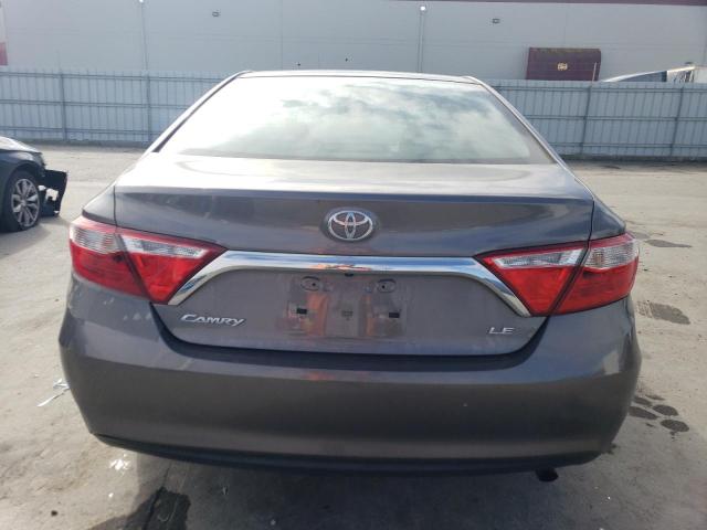 4T1BF1FK0HU293307 - 2017 TOYOTA CAMRY LE GRAY photo 6