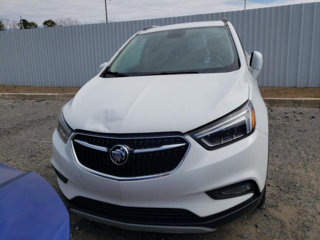 KL4CJGSM0KB895977 - 2019 BUICK ENCORE ESSENCE WHITE photo 5