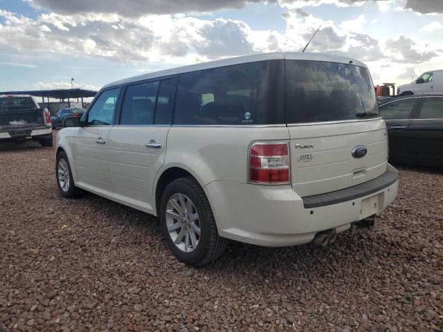 2FMEK62C99BA37369 - 2009 FORD FLEX SEL WHITE photo 2