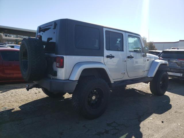 1J4GA591X7L218244 - 2007 JEEP WRANGLER SAHARA SILVER photo 3