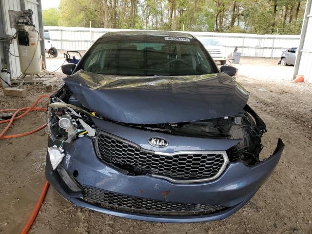 KNAFK4A68G5445448 - 2016 KIA FORTE LX BLUE photo 5