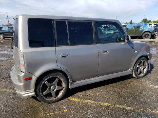 JTLKT324540156420 - 2004 TOYOTA SCION XB 银色 照片 3