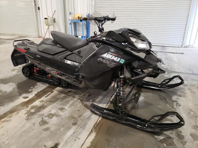 2BPSUENB6NV000061 - 2022 SKI DOO MXZ TNT BLACK photo 1