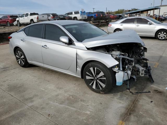 1N4BL4DV2NN362179 - 2022 NISSAN ALTIMA SV SILVER photo 4