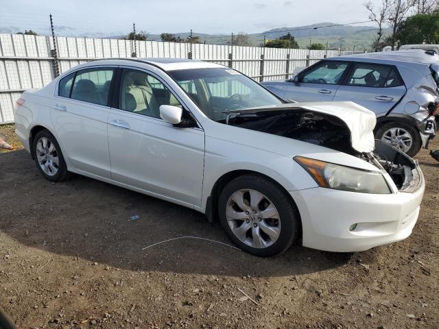 1HGCP36849A011471 - 2009 HONDA ACCORD EXL WHITE photo 4