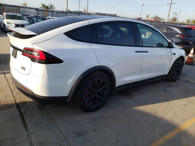 7SAXCBE67PF408976 - 2023 TESLA MODEL X WHITE photo 3