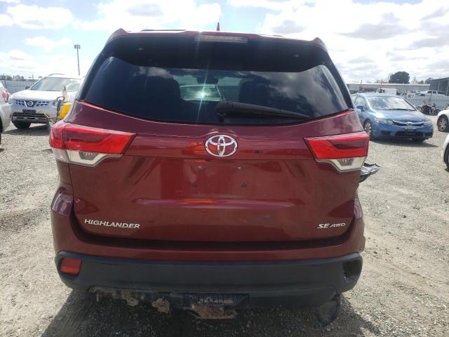 5TDJZRFH9JS541722 - 2018 TOYOTA HIGHLANDER SE RED photo 6