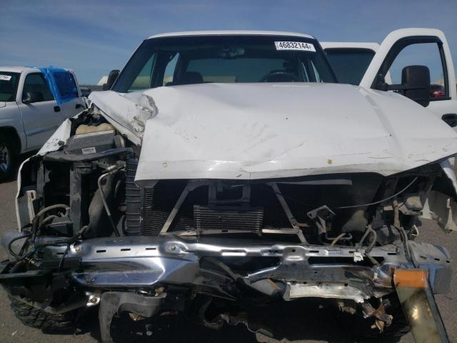 2GCEK13T441399677 - 2004 CHEVROLET SILVERADO K1500 WHITE photo 11