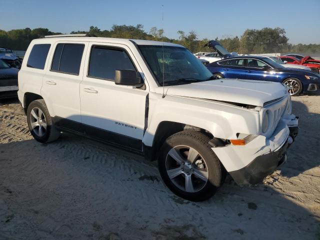 1C4NJPFA5GD710560 - 2016 JEEP PATRIOT LATITUDE WHITE photo 4