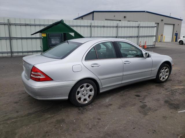 WDBRF92H26F735628 - 2006 MERCEDES-BENZ C 280 4MATIC SILVER photo 3