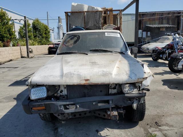 JT4RN50R9G0142121 - 1986 TOYOTA PICKUP 1/2 TON RN50 WHITE photo 5