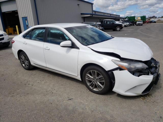 4T1BF1FK7HU777183 - 2017 TOYOTA CAMRY LE WHITE photo 4