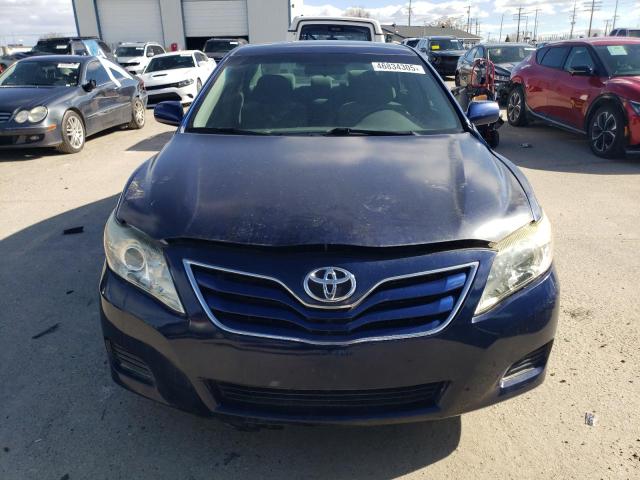 4T1BF3EK7BU735049 - 2011 TOYOTA CAMRY BASE BLUE photo 5