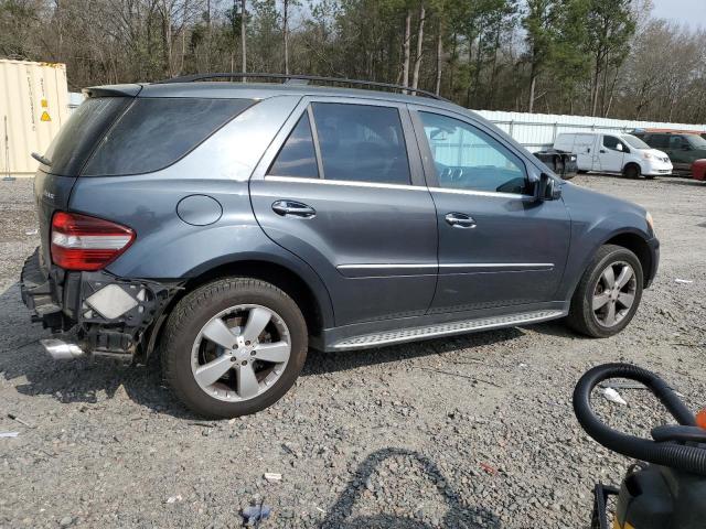 4JGBB8GB5BA700467 - 2011 MERCEDES-BENZ ML 350 4MATIC GRAY photo 3