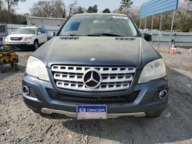 4JGBB8GB5BA700467 - 2011 MERCEDES-BENZ ML 350 4MATIC GRAY photo 5