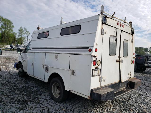 1GBJG31U331223266 - 2003 CHEVROLET EXPRESS G3 WHITE photo 2