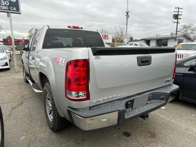 3GTP2VE36BG117167 - 2011 GMC SIERRA K1500 SLE SILVER photo 3