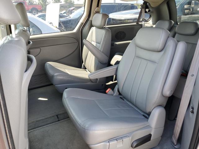 2C8GP54L65R344326 - 2005 CHRYSLER TOWN & COU TOURING ვერცხლისფერი ფოტო 11