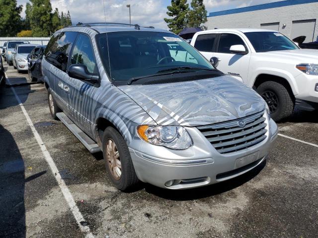 2C8GP54L65R344326 - 2005 CHRYSLER TOWN & COU TOURING ვერცხლისფერი ფოტო 4