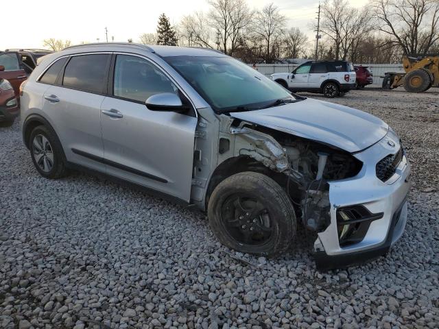 KNDCB3LC4L5397962 - 2020 KIA NIRO LX SILVER photo 4