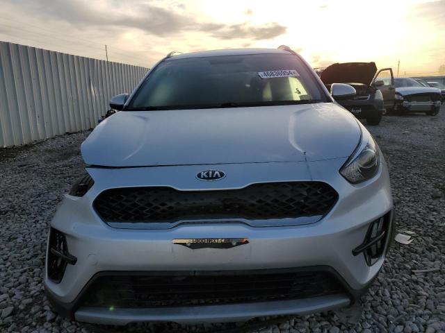 KNDCB3LC4L5397962 - 2020 KIA NIRO LX SILVER photo 5