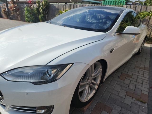 5YJSA1DP0DFP15760 - 2013 TESLA MODEL S Սպիտակ լուսանկար 2