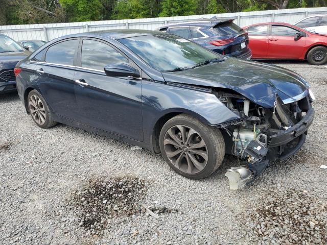 5NPEC4AB8DH740487 - 2013 HYUNDAI SONATA SE BLACK photo 4