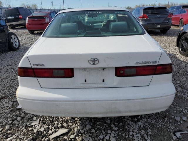 4T1BG22K0VU110654 - 1997 TOYOTA CAMRY CE WHITE photo 6