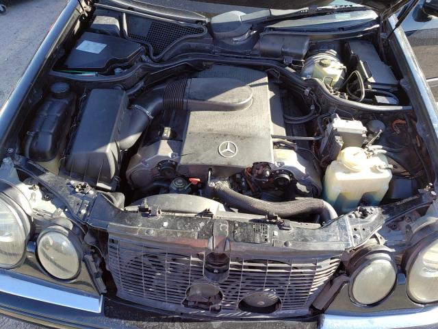 WDBJF72F6VA517753 - 1997 MERCEDES-BENZ E 420 BLACK photo 11