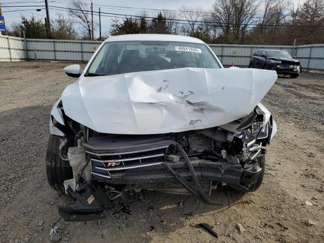 1VWDT7A35HC030631 - 2017 VOLKSWAGEN PASSAT R-LINE თეთრი ფოტო 5