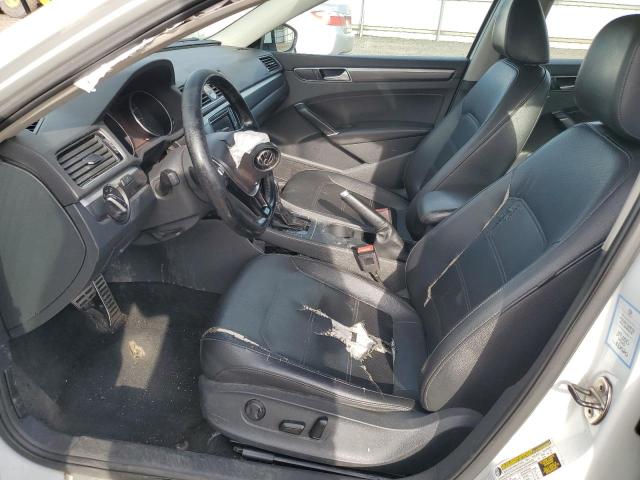 1VWDT7A35HC030631 - 2017 VOLKSWAGEN PASSAT R-LINE თეთრი ფოტო 7