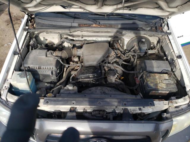 5TENX22N28Z493469 - 2008 TOYOTA TACOMA WHITE photo 11